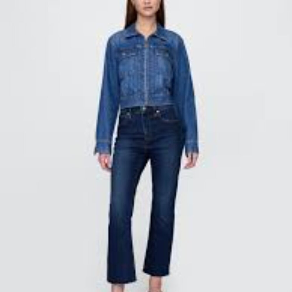 GAP Kick Fit Jeans in Medium Wash - Size 16